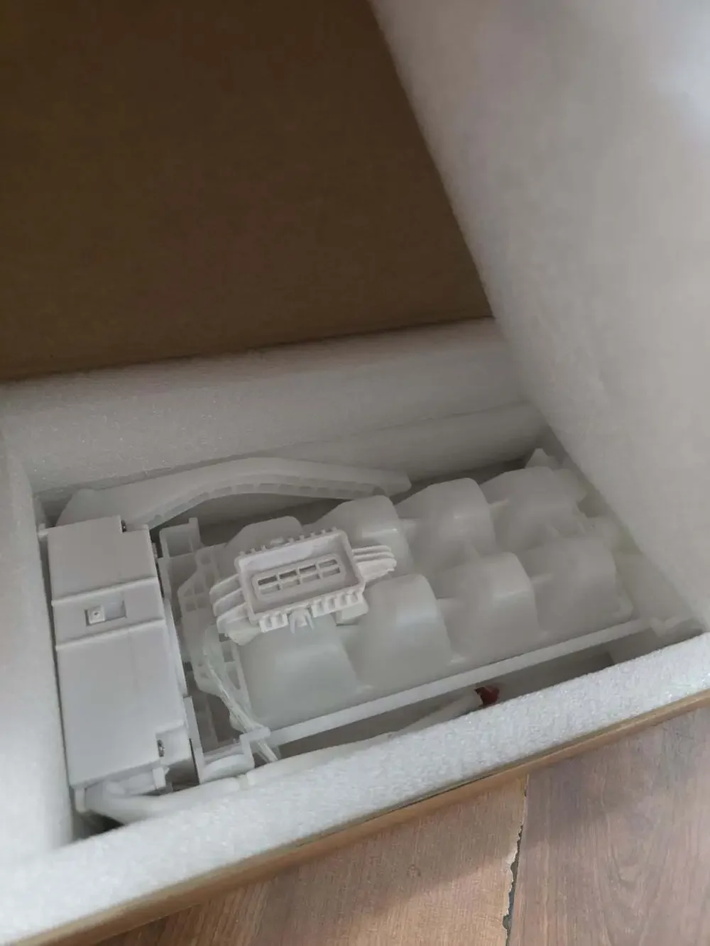 DA97-19010A Refrigerator Ice Maker Fits for Samsung Replacement4961644,AP68045